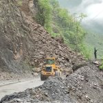 दसैँ अघि सडक ठप्प : नारायणगढ–मुग्लिन खण्डमा पहिरोको समस्या गहिरियो