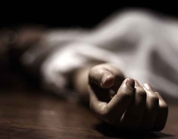 भरतपुर वडा नं–११,नवजीवन टोलमा महिला आफ्नै घरको सुत्ने कोठामा मृत फेला
